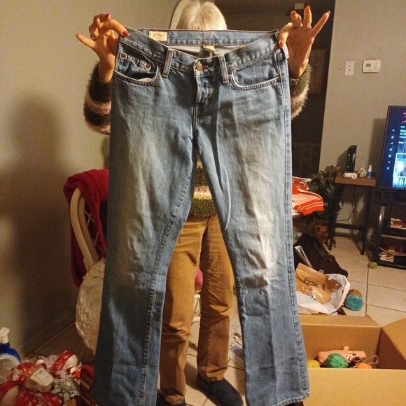 Jeans - Picture 1 of 2